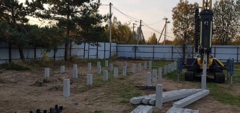 Фундамент на забивных ЖБ сваях